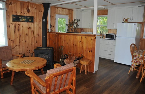 Selwyn Cottage | Small cute waterfront cottage for a small family (up to 2+2) or a pair
