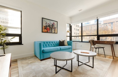 Grange Park Apartment | Sonder The Elm | Two-Bedroom Apartment