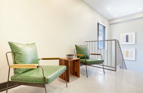 Grange Park Apartment | Sonder The Elm | Two-Bedroom Apartment