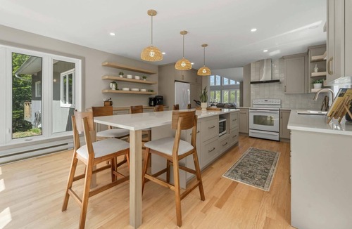 Amherst Ski Chalet | Spa, Lake, Pool Table | L'Écho du Huard