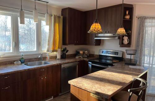 Prevost Ski Chalet | Spa & River - Berges de la Riviere-du-Nord 20