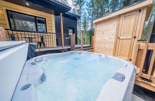 Mauricie Ski Chalet | Spa & Riverside - Le Ptit Cool Des Bois