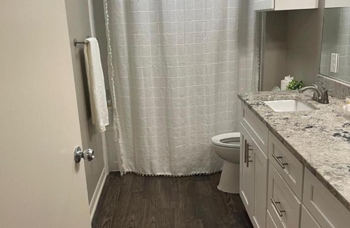 Legacy Park Apartment | Spacious 1400sf 3bed 2bath Apartment
