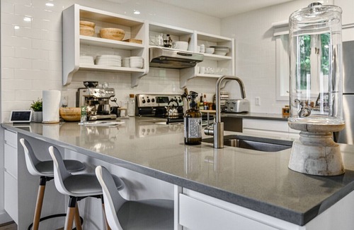 Mont-Tremblant Condo | Spacious 2 BDR with Lake & Mountain Views!