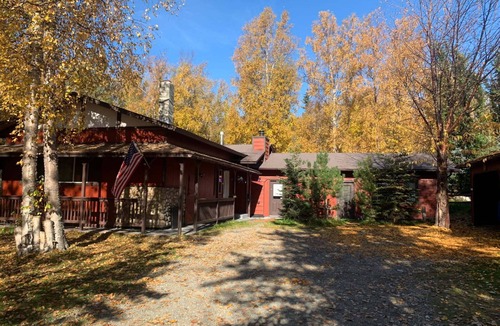 Tanaina House | Spacious ~2600 sqft 5-bedroom house in breathtaking Hatchers Pass with WiFi