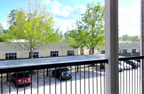 Alden Bridge Apartment | Spacious 2BR 2BA Magnolia Apt Near The Woodlands