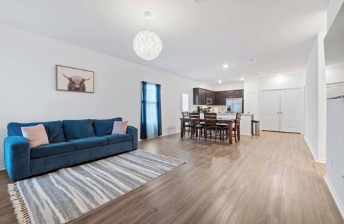 Bastrop House | Spacious 3BR Home with Large Backyard