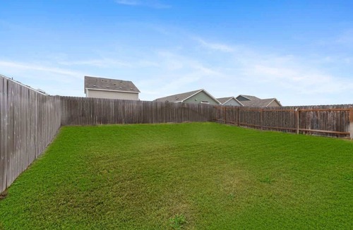 Bastrop House | Spacious 3BR Home with Large Backyard