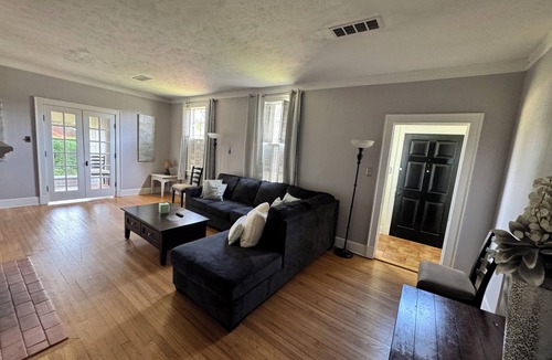 Nacogdoches House | Spacious 4-bedroom house in lovely Nacogdoches with AC, WiFi