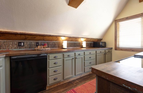 Lampe Cabin | Spacious 4BR/4BA Table Rock Lake Retreat
