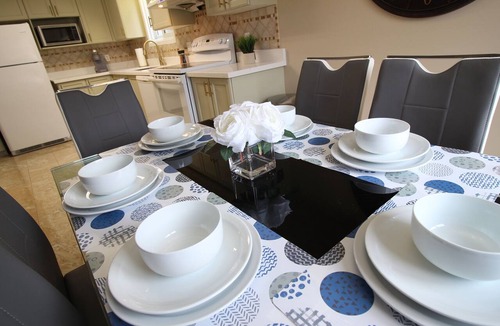 Kitchener House | Spacious 4BR Family Home | Williamsburg Hub