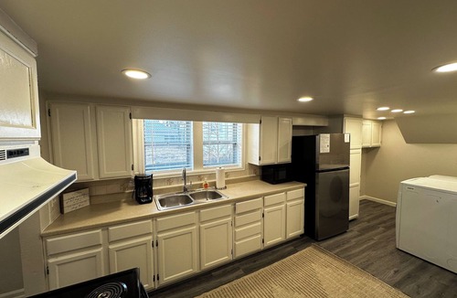 Cheyenne House | Spacious 4BR Frontier Days Retreat - Sleeps 8 - King Beds