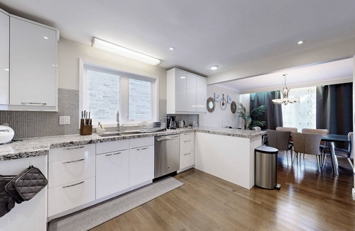 Willowdale House | Spacious 4BR House in North York Near Transit (Yonge & Sheppard)