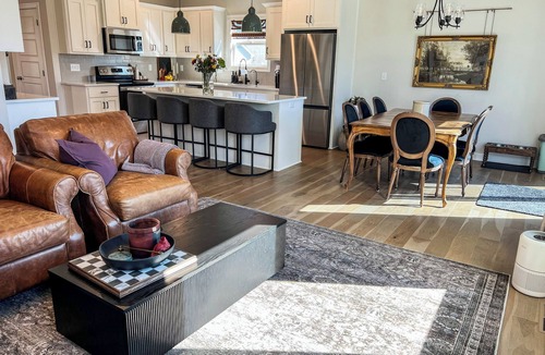 New Century House | Spacious 5BR Home Sleeps 12 - Pool - Family Friendly