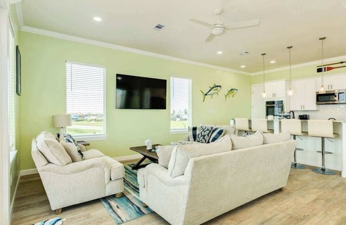 Surfside Beach House | Spacious 5BR Surfside Retreat Steps From Beach