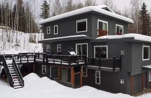 College House | Spacious Alaskan Hideaway: Sauna+Hot tub+View