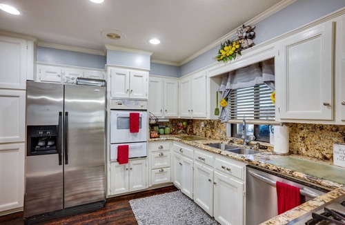 Briarcrest Estates House | Spacious Bryan Vacation Rental w/Pool & Patio!