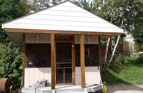 Benny Cabin | Spacious Cabin with Beachside Gazebo Ideal for an Ontario Holiday on Onaping Lake