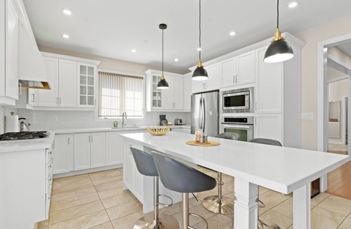 Mount Pleasant House | Spacious & Family-Friendly ~ 4BR, 3.5WR ~ Brampton