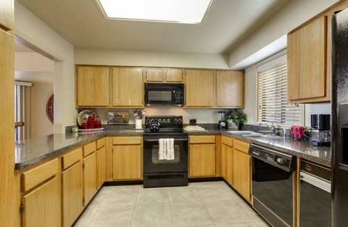 Lake Hamilton Condo | Spacious FAMILY Lake Condo! Amenities For All!