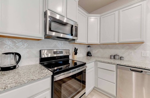 Bell County Apartment | Spacious Haven for Workers in South Temple