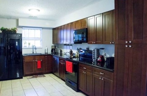 Northside House | Spacious home on 25 acre estate with lake & beach