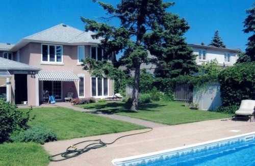 Rathwood Villa | Spacious Home with large Pool and Backyard