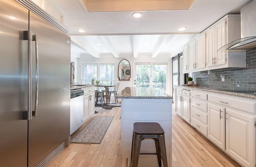 Topeka House | Spacious House w/King Bed—Near Washburn & Capital