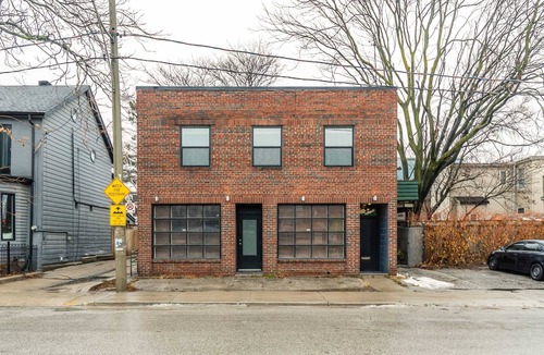 Leslieville Apartment | Spacious Loft, Leslieville Neighbourhood—Sleeps 5