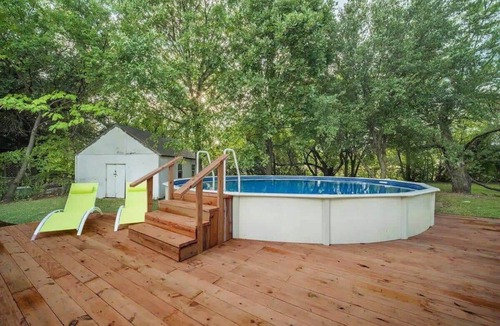 Irving House | Spacious Luxurious House, Big Groups and Pool