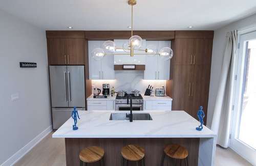 Beaconsfield Village House | Spacious Luxury 3BR · Prime Queen West