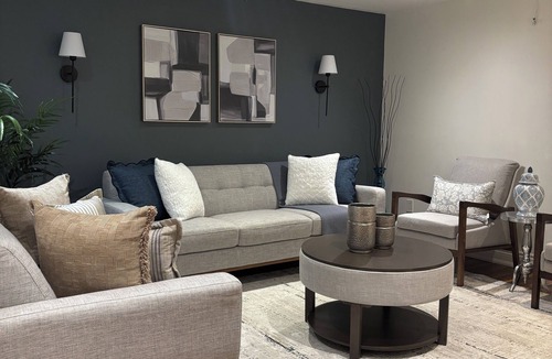 Milton Apartment | Spacious & Modern Cozy Basement Apartment – Your Home Away from Home!