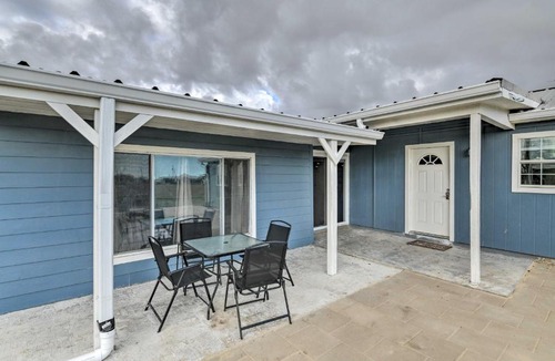 Palacios House | Spacious Palacios Home Near Fishing and Birding!