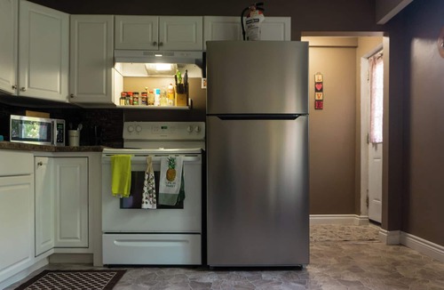 Thunder Bay Apartment | Spacious Queen Bed Home: A Perfect 5-Star Long Term Stay