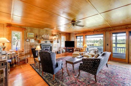 Green Pond House | Spacious Riverfront Cottage w/Dock in Green Pond!