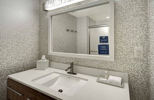 University Hotel | Spacious Suite w/Sustainable Touches Close to Convention Center