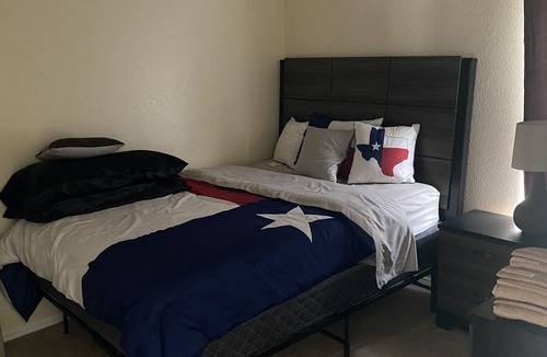 Little Elm House | Spacious !