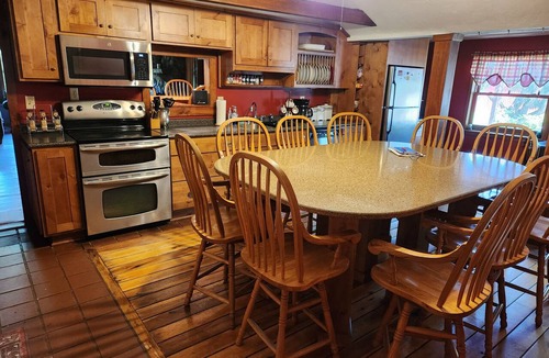 Spring Creek House | Spacious working horse farm, THE GALLOPING INN, where you can relax and unwind.