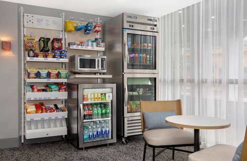Northeast Mississauga Hotel | Spark by Hilton Toronto Airport
