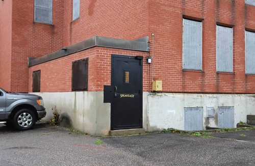 Algoma District Apartment | Speakeasy Apartment Lounge