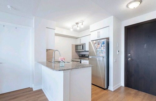 Etobicoke Condo | Specious and very clean condo for rent