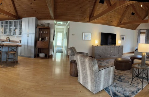 Springfield House | Specious Waterfront home on the Tickfaw River