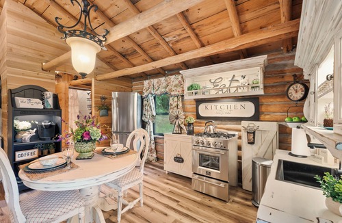 Rudy Cabin | Spring Hill Farm Cabins