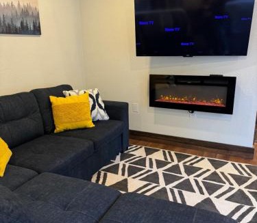 Bear Creek House | Spruce Goose Lodge