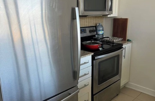 Downtown Mississauga Condo | Square One Luxury Condo Pool Hot Tub Skyline Views