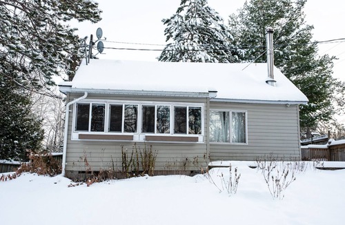 Bishop Corners Ski Chalet | Starsview Cottage - Myers Cave Resort