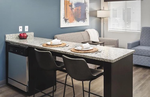 College Station Hotel | stayAPT Suites College Station