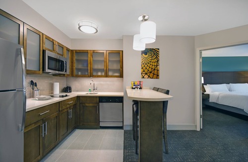 Sterling Heights Hotel | Staybridge Suites Sterling Heights - Detroit by IHG