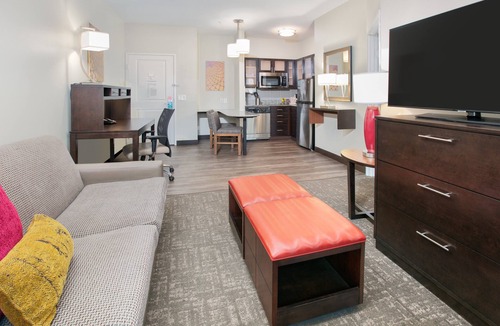 Plano Hotel | Staybridge Suites Plano - Richardson Area by IHG