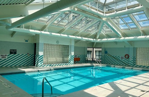 Etobicoke Hotel | Staybridge Suites Toronto Airport East by IHG